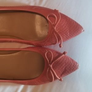 Banana Republic Robin Almond-toe Coral Flats